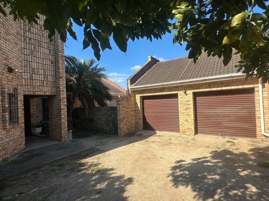 3 Bedroom Property for Sale in Azalea Park Eastern Cape